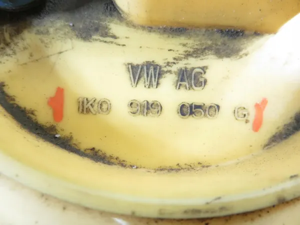 Bomba de combustível VW Golf 5 V 2.0 TDI 140 CV 03-09 OEM 1K0919050G image 3