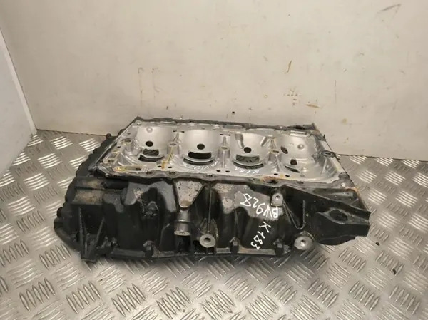 Carter d'huile Audi OE d'occasion OEM 06R103603 image 4