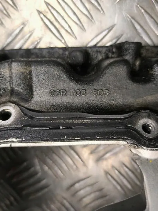 Carter d'huile Audi OE d'occasion OEM 06R103603 image 5
