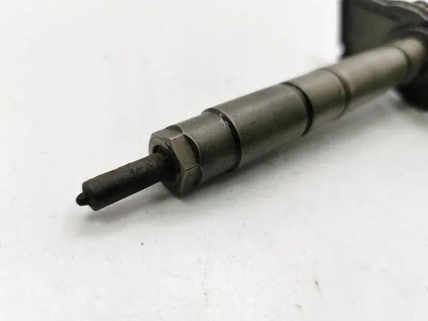 Iniettore carburante Audi A6 S6 C6 2007 image 3