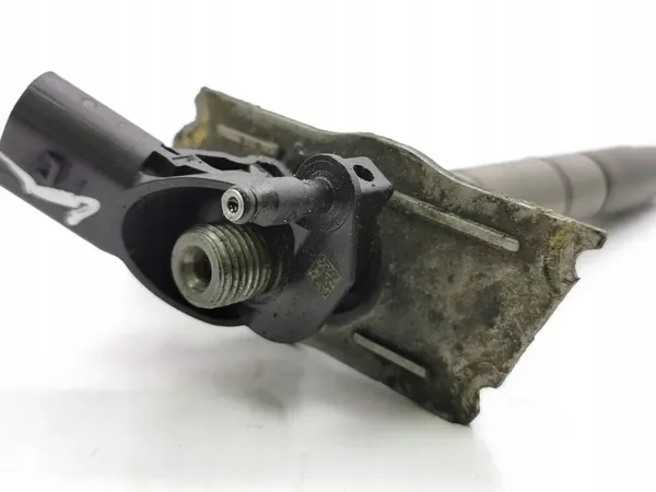 Iniettore carburante Audi A6 S6 C6 2007 image 6