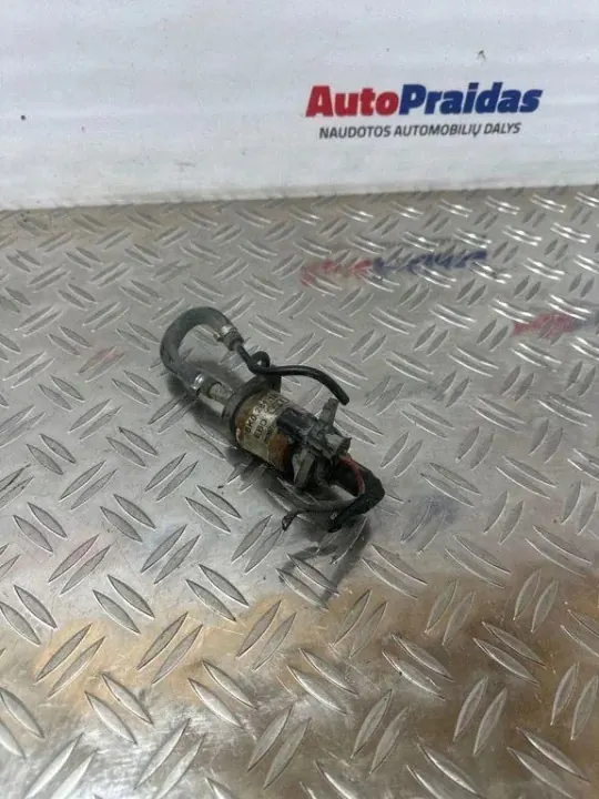 8K0261163C Webasto Pumpe Audi A4 B8 A5 8T Gebraucht image 2