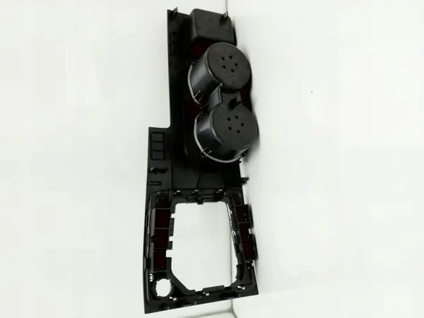 OEM 561862534 Getränkehalter für VW Passat B7 image 4