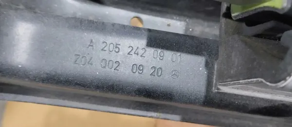 Suporte de montagem da caixa Mercedes E-Class W213 A2052420901 image 4