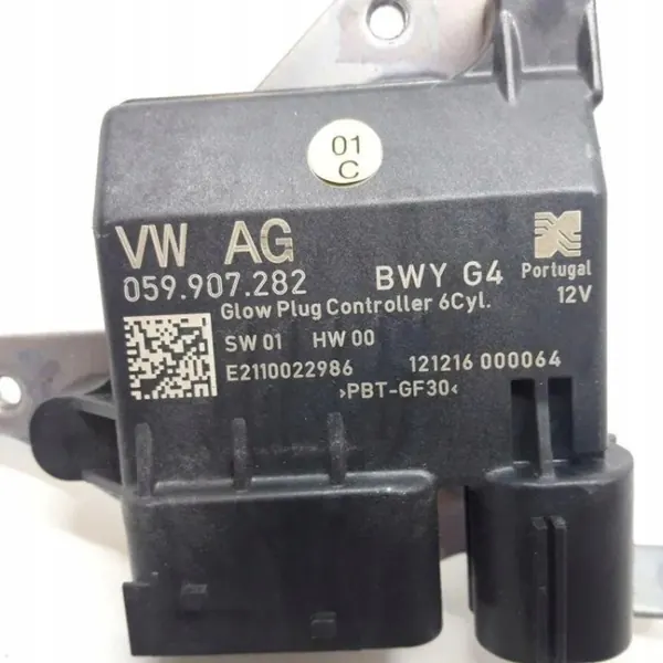 Glühkerzenrelais OEM 059907282 für Audi 3.0 TDI image 3