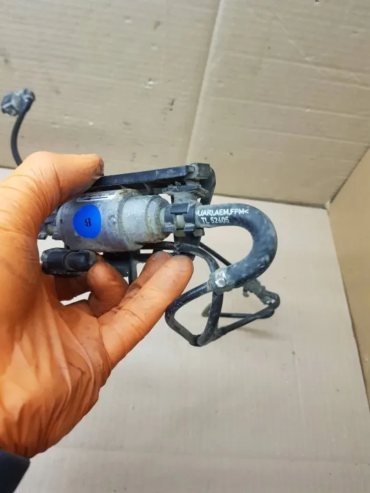 Pompe à carburant OEM 9019847B pour Volkswagen Golf VII 2014 image 8