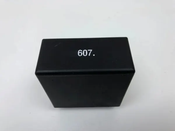 Relé OEM 4B0907487F para Audi A6 Avant 2.4L 2003 image 3