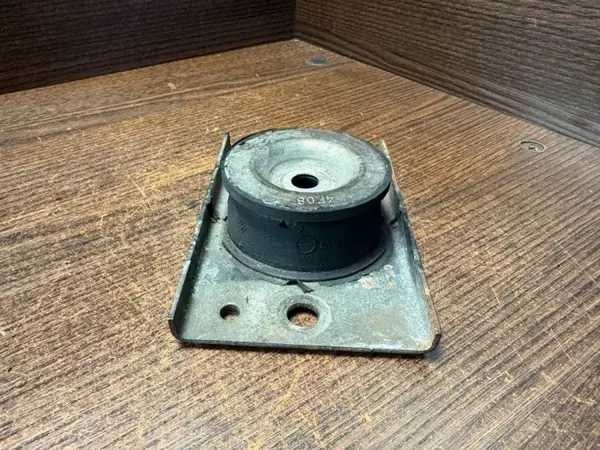 Renault OE 8200199149 Support de Moteur image 3