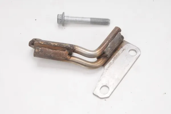 OEM 1234 pakoputken kiinnitys Aston Martin DB11:lle image 2