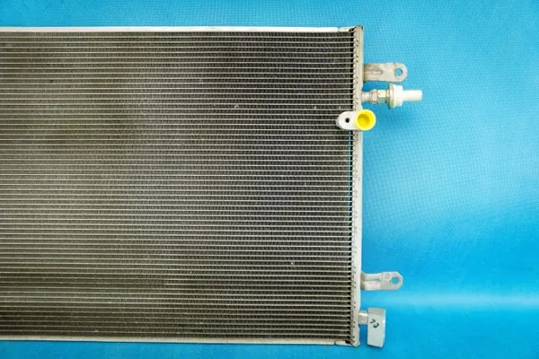 A/C-kondensaattorianturi OEM 4F0260401E Audi A6 4F:lle image 3