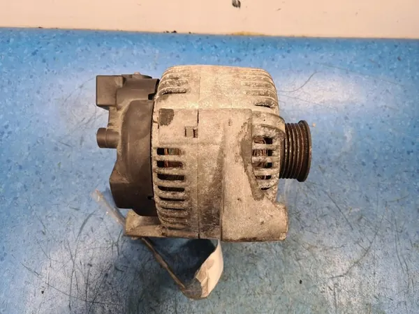 BMW X6 E71 3.0D Vaihtovirtageneraattori 7796125 image 3