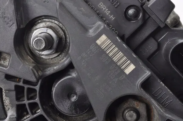 Vaihtovirtageneraattori Skoda Fabia II 1.6 TDI OE 06F903023D image 6