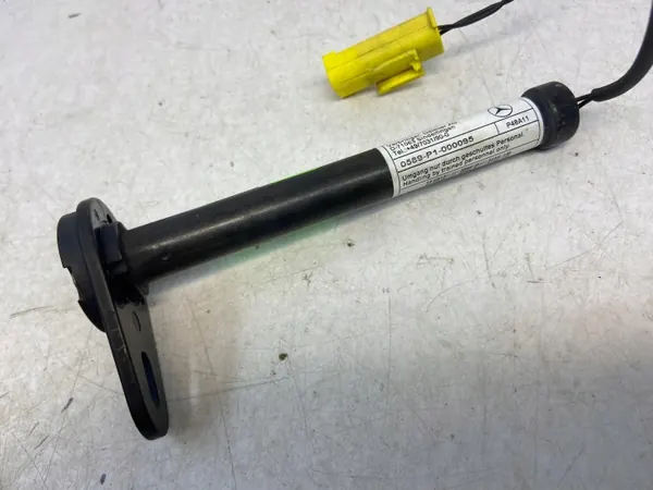 OEM A1728870510 Pyrotechnische Motorkapscharnierlading image 4