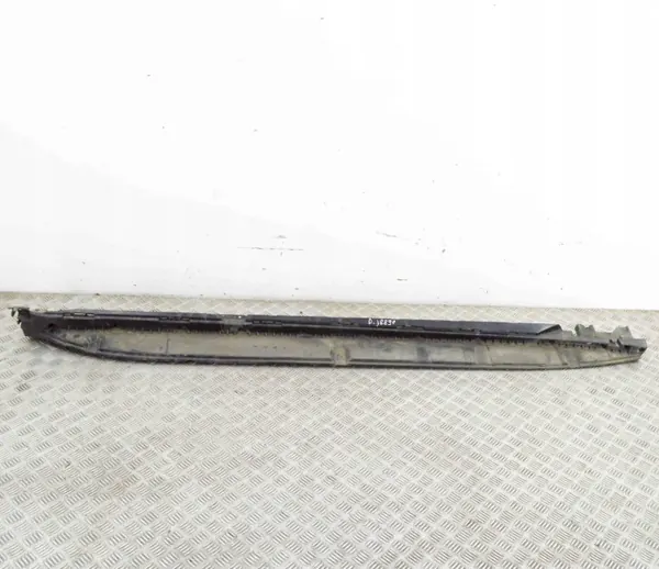 Mercedes-Benz GLC X253 OEM A2536900239 Kynnyslista image 2