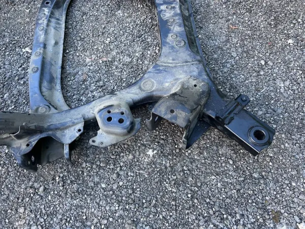 OEM 12345 etujarrutarvikkeet Toyota Mirai II:lle image 10