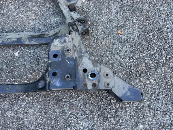 OEM 12345 etujarrutarvikkeet Toyota Mirai II:lle image 8