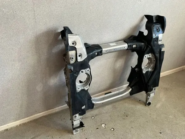 Mercedes-Benz Etuaputuki OEM A2226200187 image 3