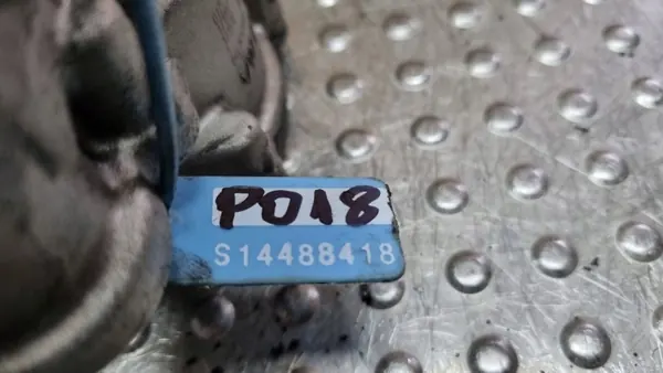 Bomba de óleo OEM 04L145208K para VW 2.0 TDI image 7