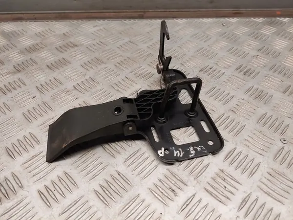 Audi Q5 SQ5 Framsidan Motorhuv Lås 8R0823480A image 3