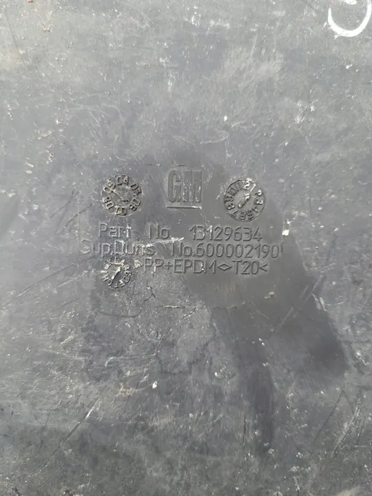 Opel OE 13129634 rear wheel arch image 5