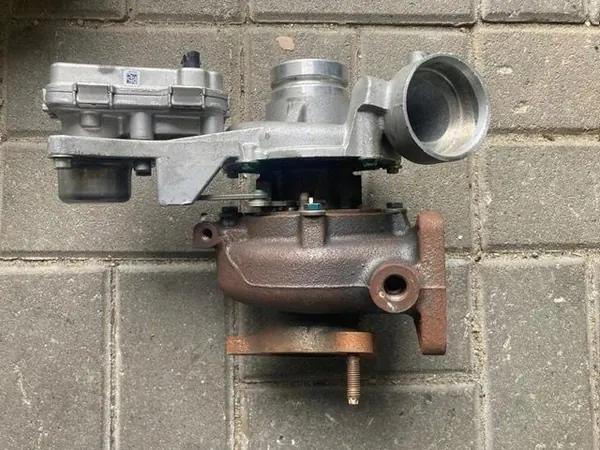 Turboalimentador Mercedes-Benz OE A6510900886 image 2