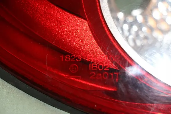 DEPO LAMPA 1C0945171F VW NEW BEETLE 2007-11 VÄNSTER image 4