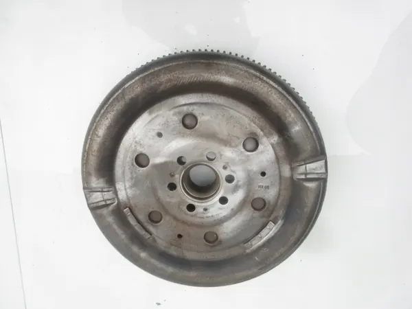 Kaksoismassaväkäri Audi A3 Q3 Skoda Octavia VW Golf VI image 2