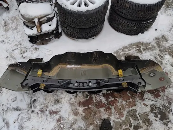 Renfort d'essieu arrière MONDEO MK4 HB Pièce OEM image 4