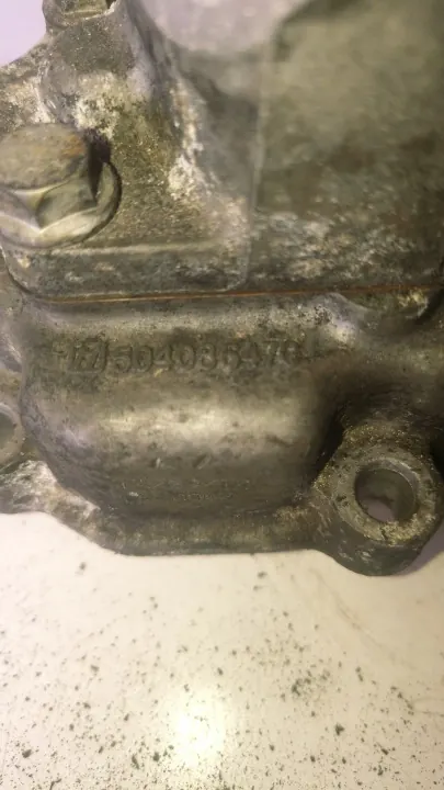 Oljefilterfäste Iveco Daily 5:e gen OEM 504086470 image 9