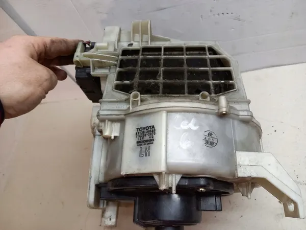 TOYOTA CELICA VI 94-99 Fläktmotor 194000-7070 image 10