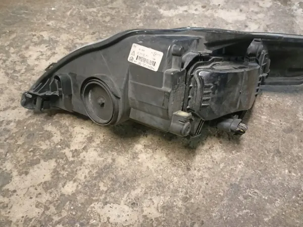 Oikea ajovalaisin Ford Mondeo MK4 2007-2014 image 4