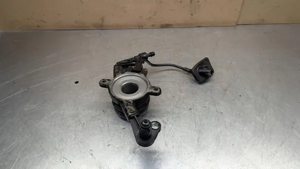 Mercedes-Benz Sprinter W906 2016 Clutch Release Bearing A0002542808 image 2