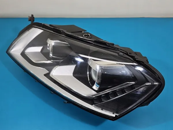 Vasen Bi-Xenon LED Ajovalot VW Passat B7 image 3