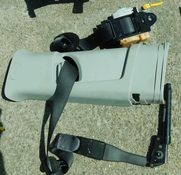 OPEL MOKKA Ohjauspaneeli Konsoli Ilmatyynymoduuli OEM 55485507 image 6