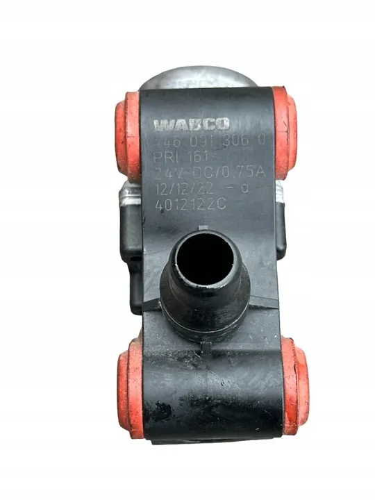 DAF XF XG+ Vanne de Chauffage AdBlue 2027562 image 2