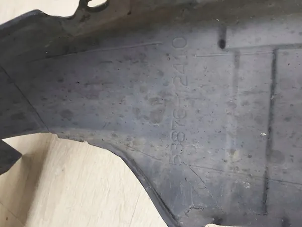 Toyota Corolla E15 Front Left Wheel Arch 53876-12410 image 5