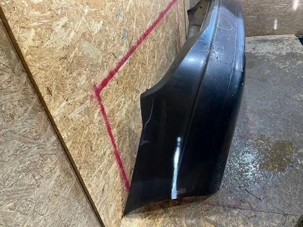 Parachoques trasero Mercedes C-Class W204 07-11 image 2