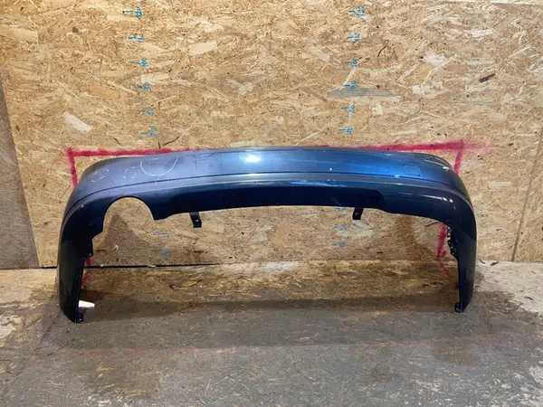 Parachoques trasero Mercedes C-Class W204 07-11 image 3