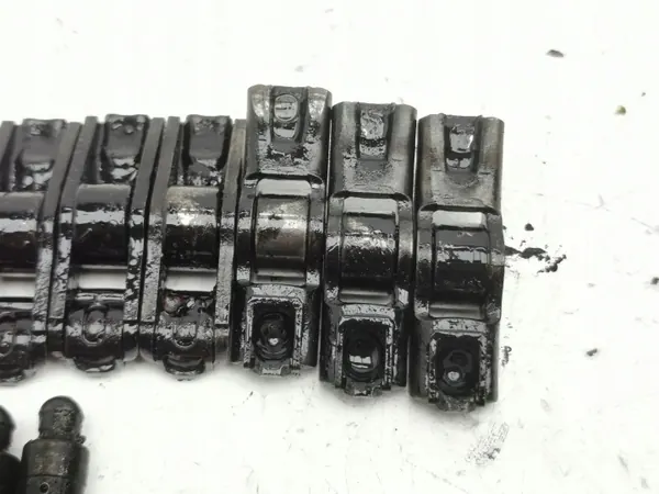Poussoir soupape Ford Kuga I 2009 OEM AMD145443 image 6