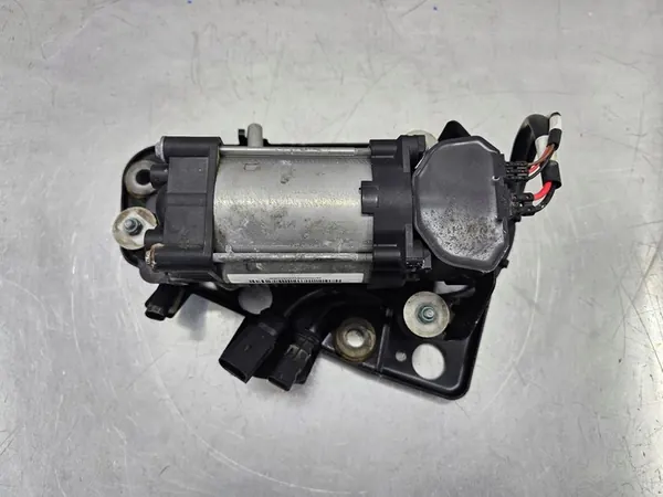 VOLVO XC90 II XC60 II V90 Air Suspension Compressor 32315091 image 2