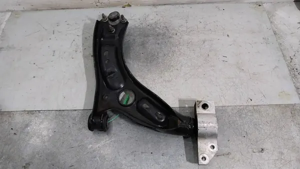 Braccio di Controllo Anteriore Sinistro Golf V VI Touran A3 8P Leon II image 2