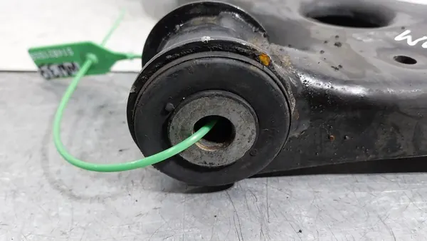 Braccio di Controllo Anteriore Sinistro Golf V VI Touran A3 8P Leon II image 5