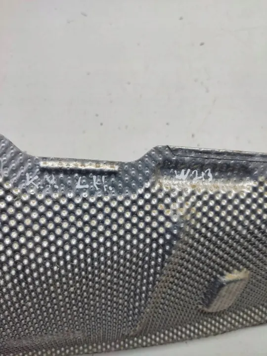 Escudos térmicos Mercedes AMG GT 4P OEM A2136800322 image 5