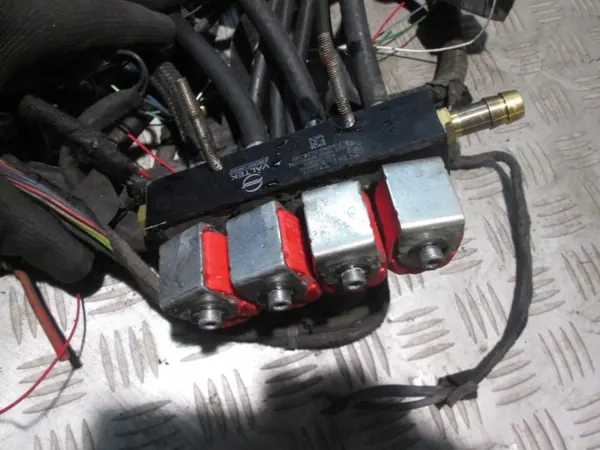 OEM 67R0142894 LPG Einspritzschienensteuerung - Gebraucht image 5