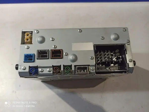 Volvo CD-vaihtaja OEM 31667310 S60 II 2.0L image 5