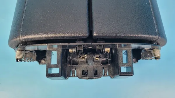 Accoudoir Mercedes EQE 350+ OEM A2956809603 image 9