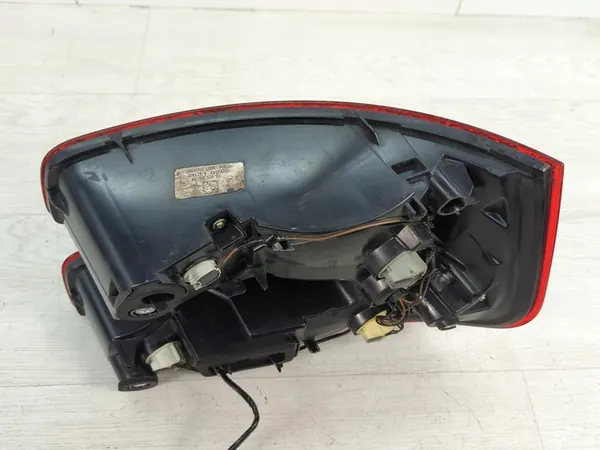 Luz trasera derecha para Citroen C4 Picasso 9676853880 image 4