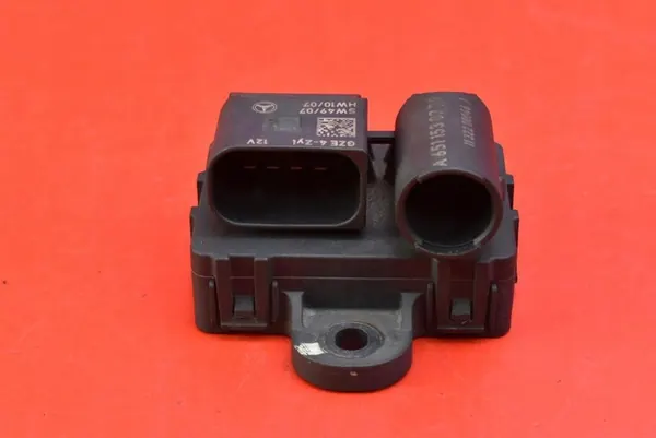 MERCEDES E-LUOKKA Kynttilärele A6511530279 image 6