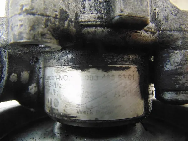 Servostyrningspump Mercedes Sprinter 906 3.0 V6 CDI A0034669301 image 10