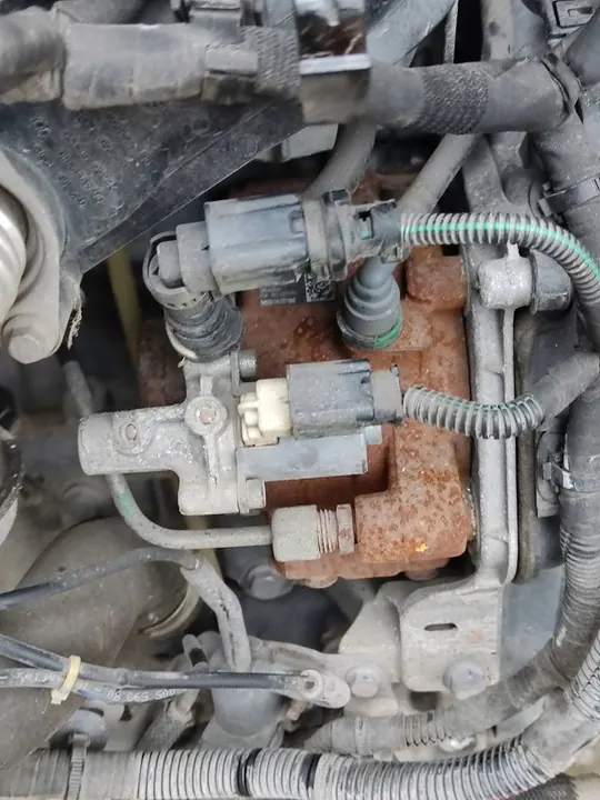 1.6 E-Hdi Moottori Peugeot 2008 3008 308 T7 I image 2